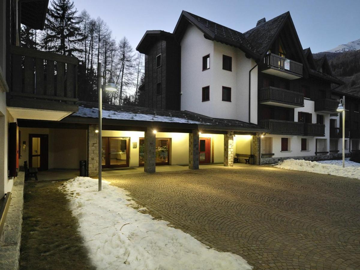 Residenze Holiday Park By Halldis Ponte Di Legno Kültér fotó